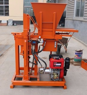 interlocking soil earth brick making machine diesel model HBY1-15 from china(图6) interlocking soil earth brick making machine diesel model HBY1-15 from china(图6)