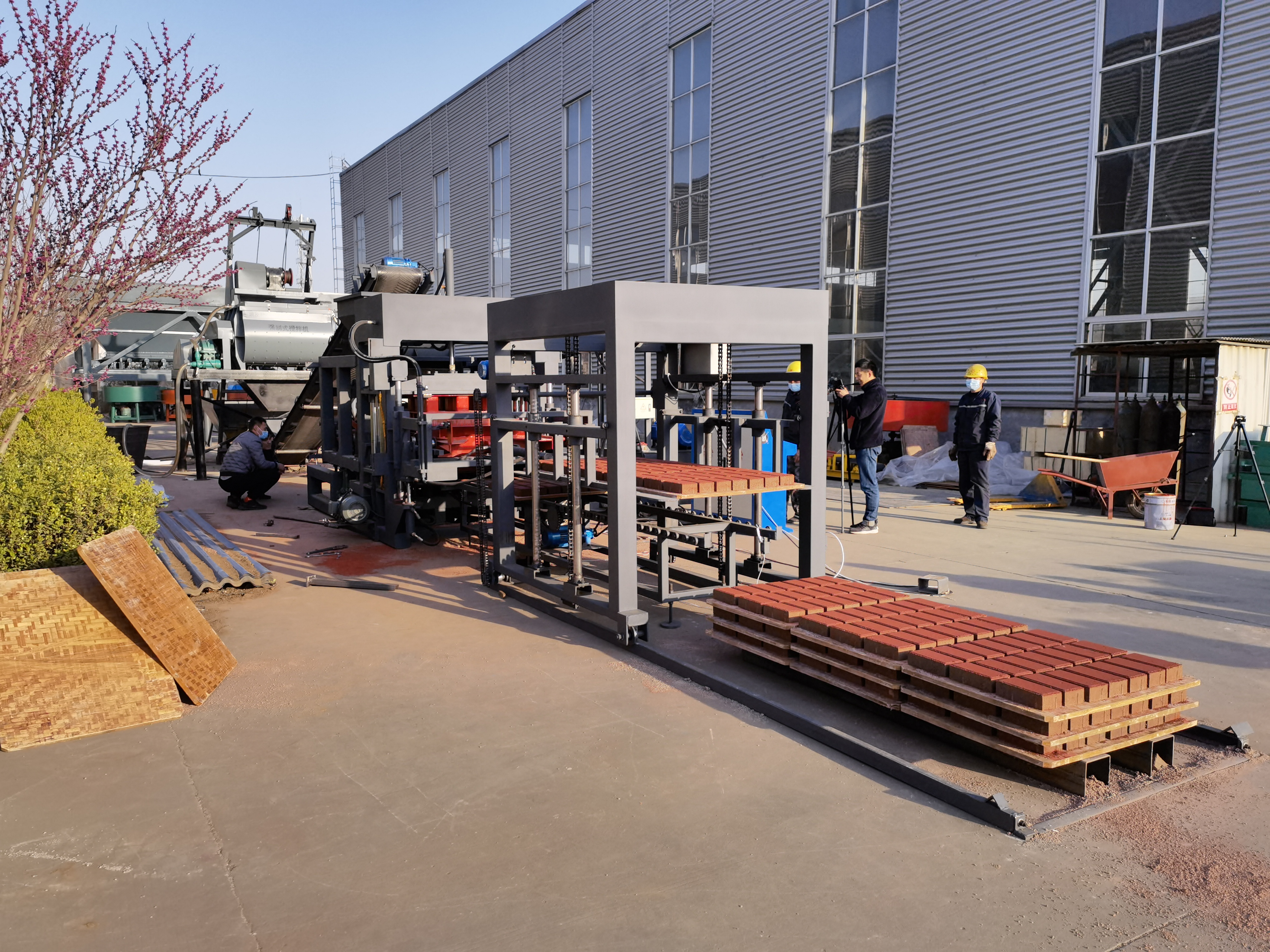 Cement Bricks Hydraulic Pressing Machine(图3)